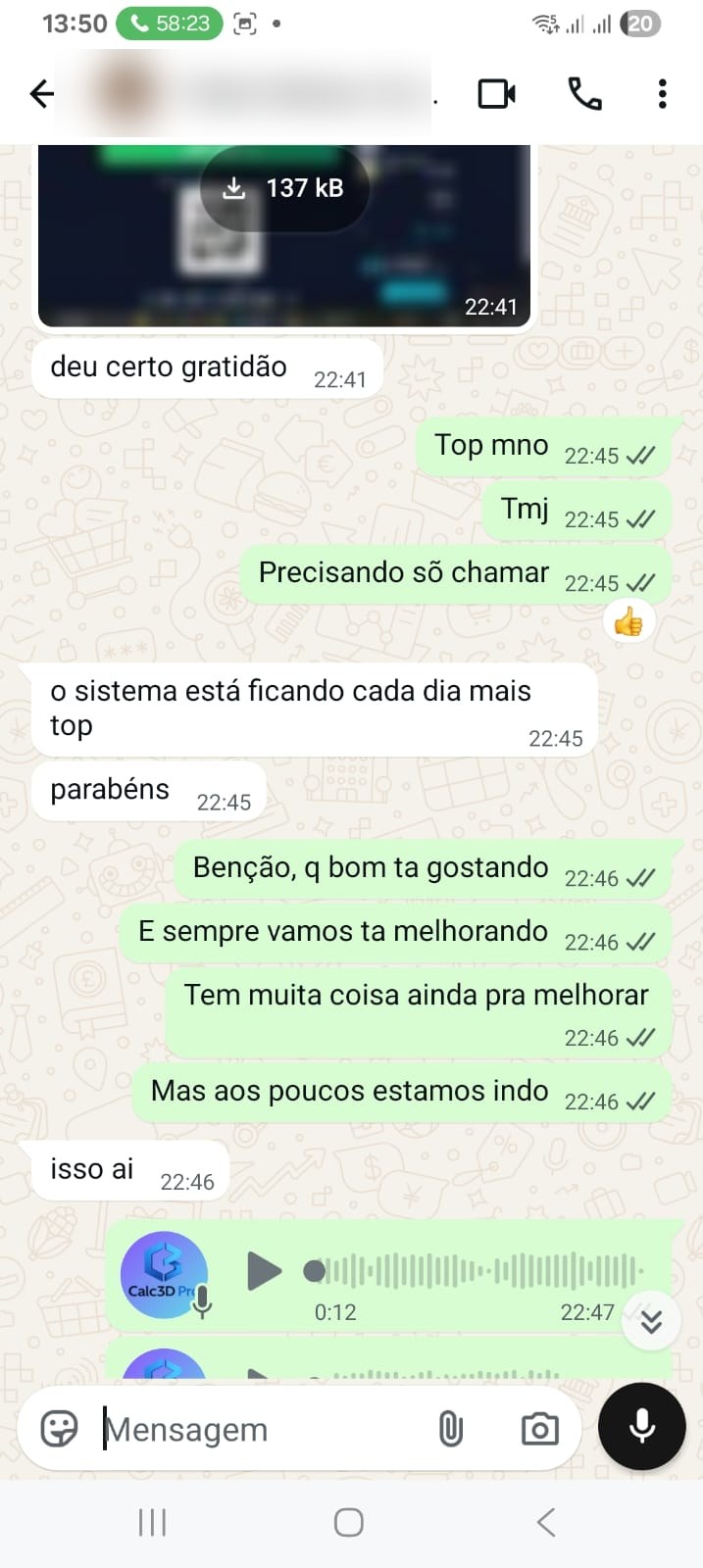 Print de conversa real com cliente do Calc3D Pro 4, com dados pessoais borrados
